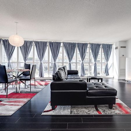 3Bdrm Lake View Condo In Toronto Exterior photo