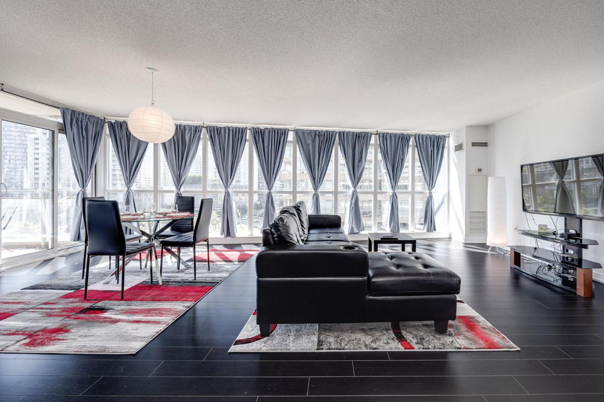 3Bdrm Lake View Condo In Toronto Exterior photo